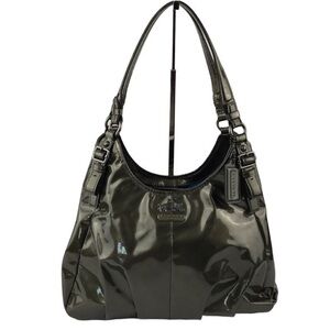 Coach - Maggie, Hobo, patent leather. Gray. EUC